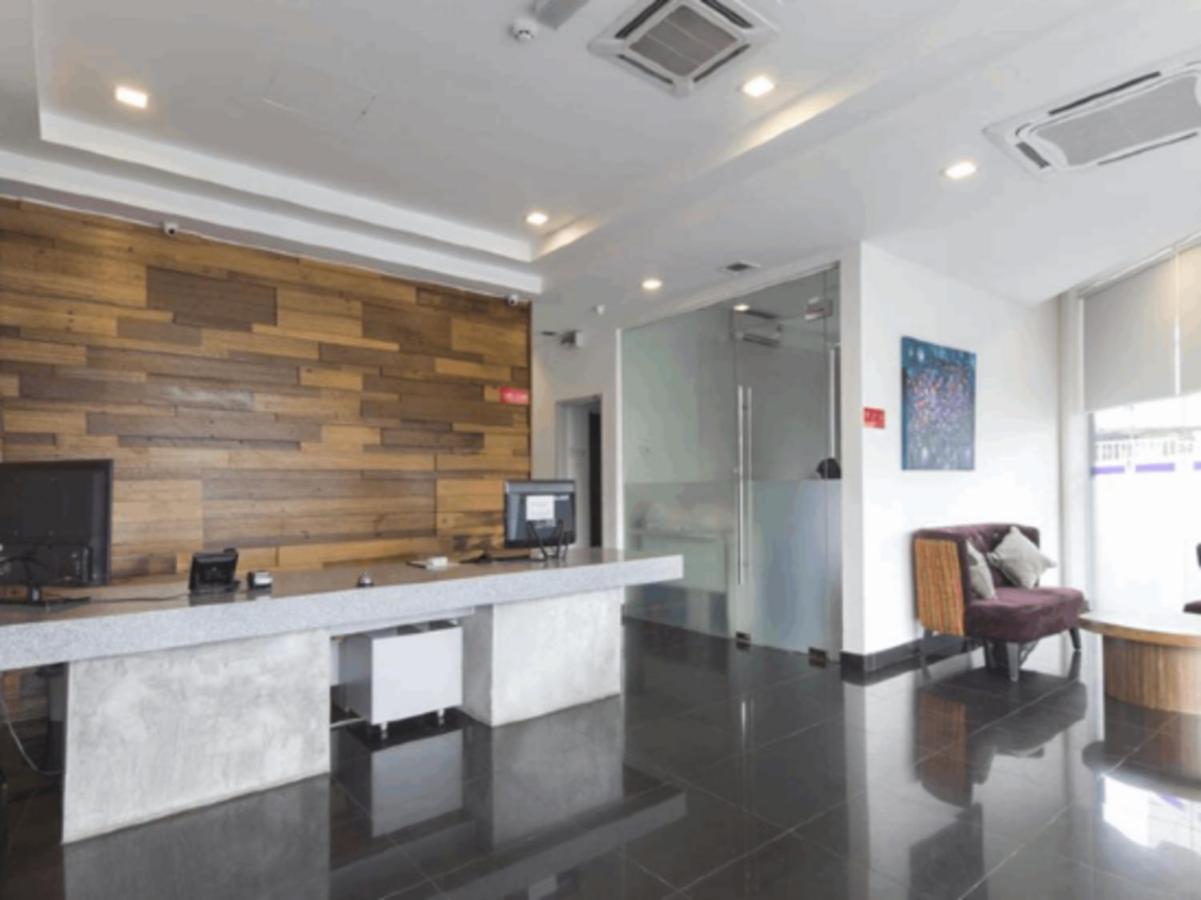 Iris Hotel Kajang Exterior photo
