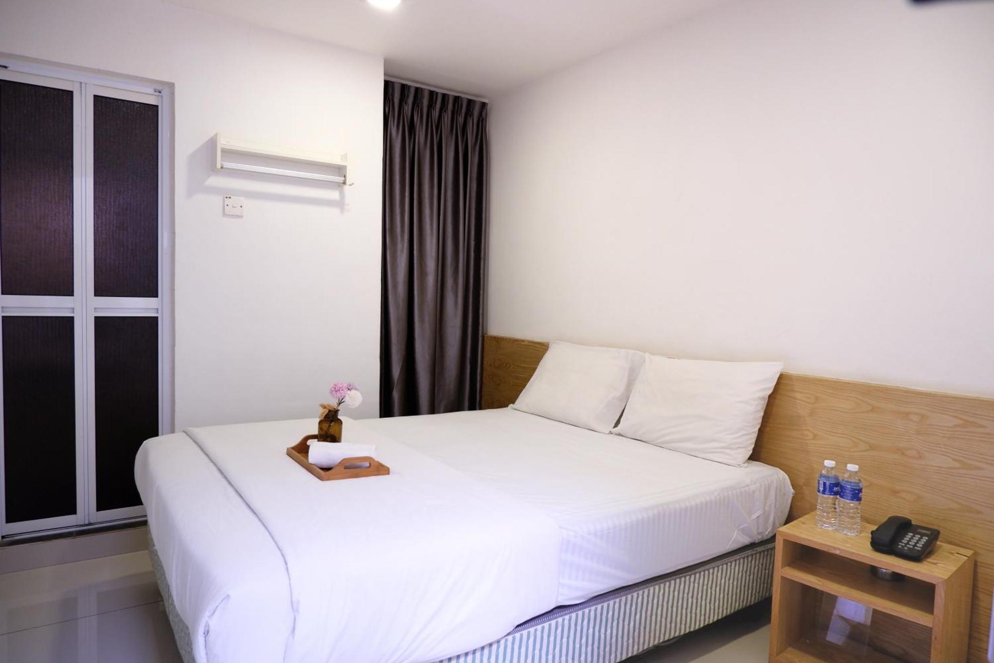 Iris Hotel Kajang Exterior photo