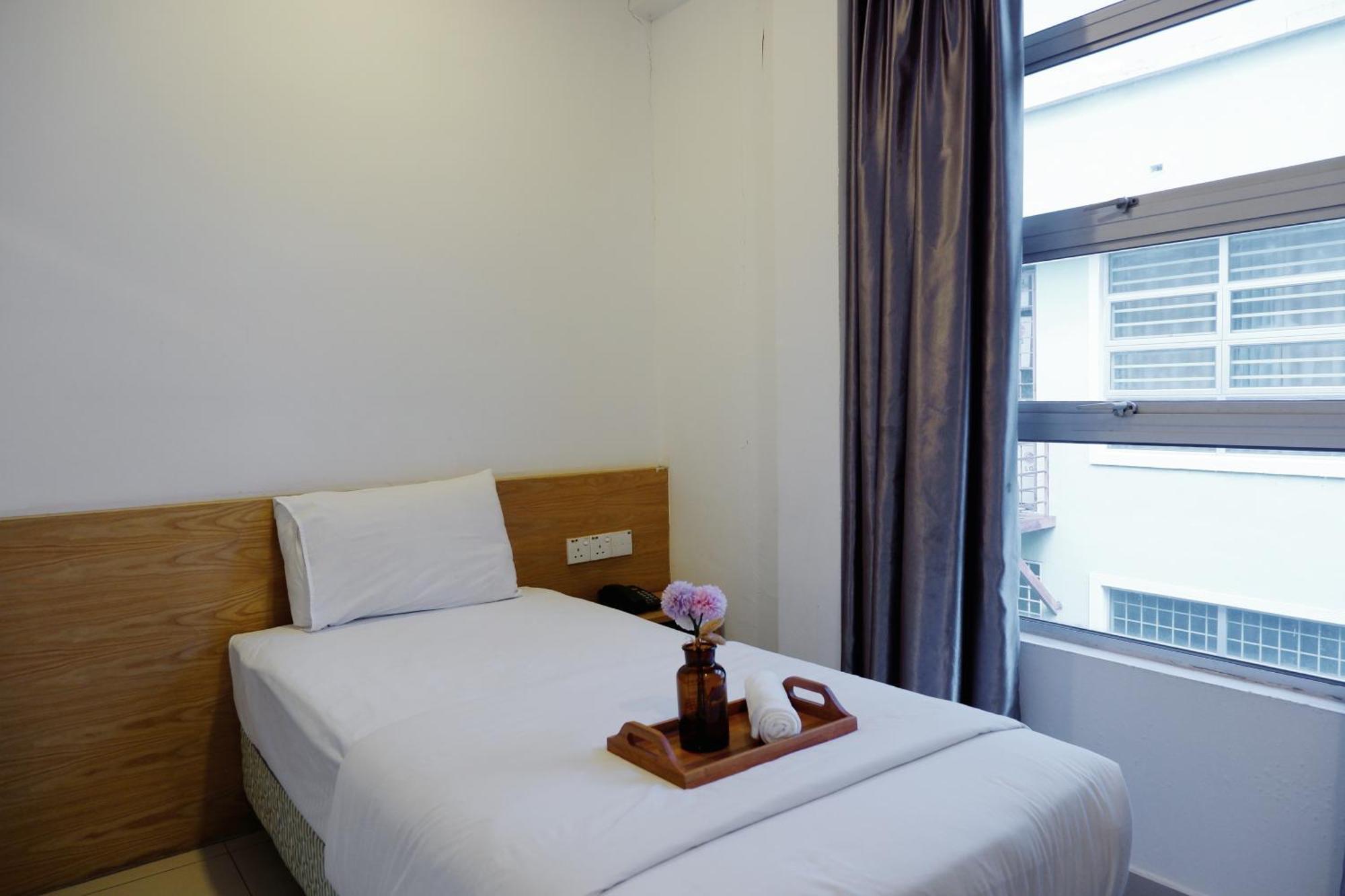 Iris Hotel Kajang Exterior photo